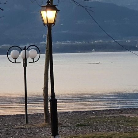 Nafpaktos Seaside Apartment المظهر الخارجي الصورة