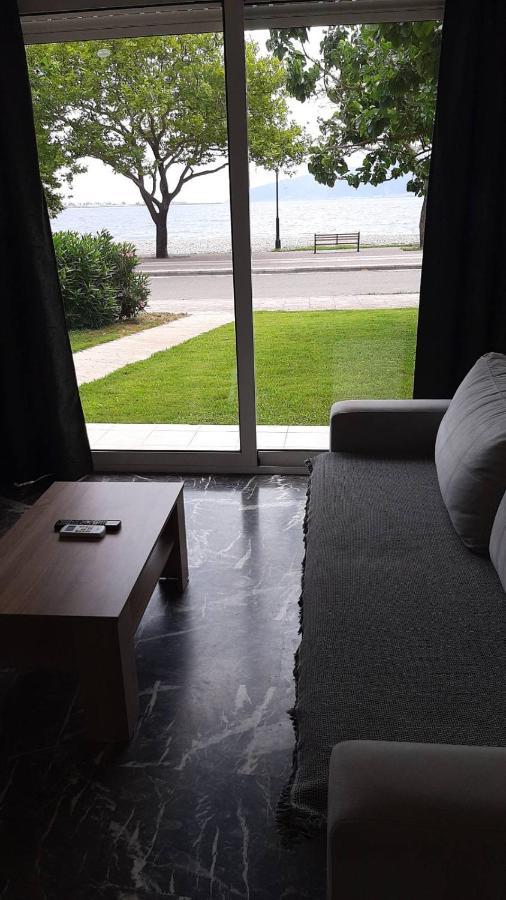 Nafpaktos Seaside Apartment المظهر الخارجي الصورة
