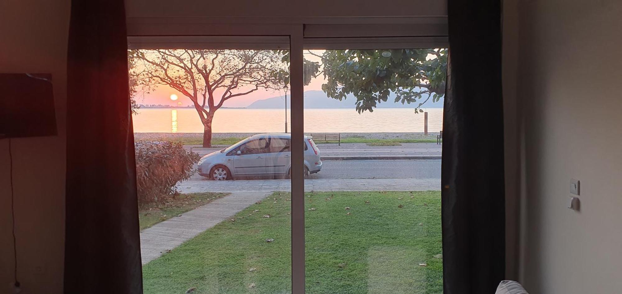 Nafpaktos Seaside Apartment المظهر الخارجي الصورة