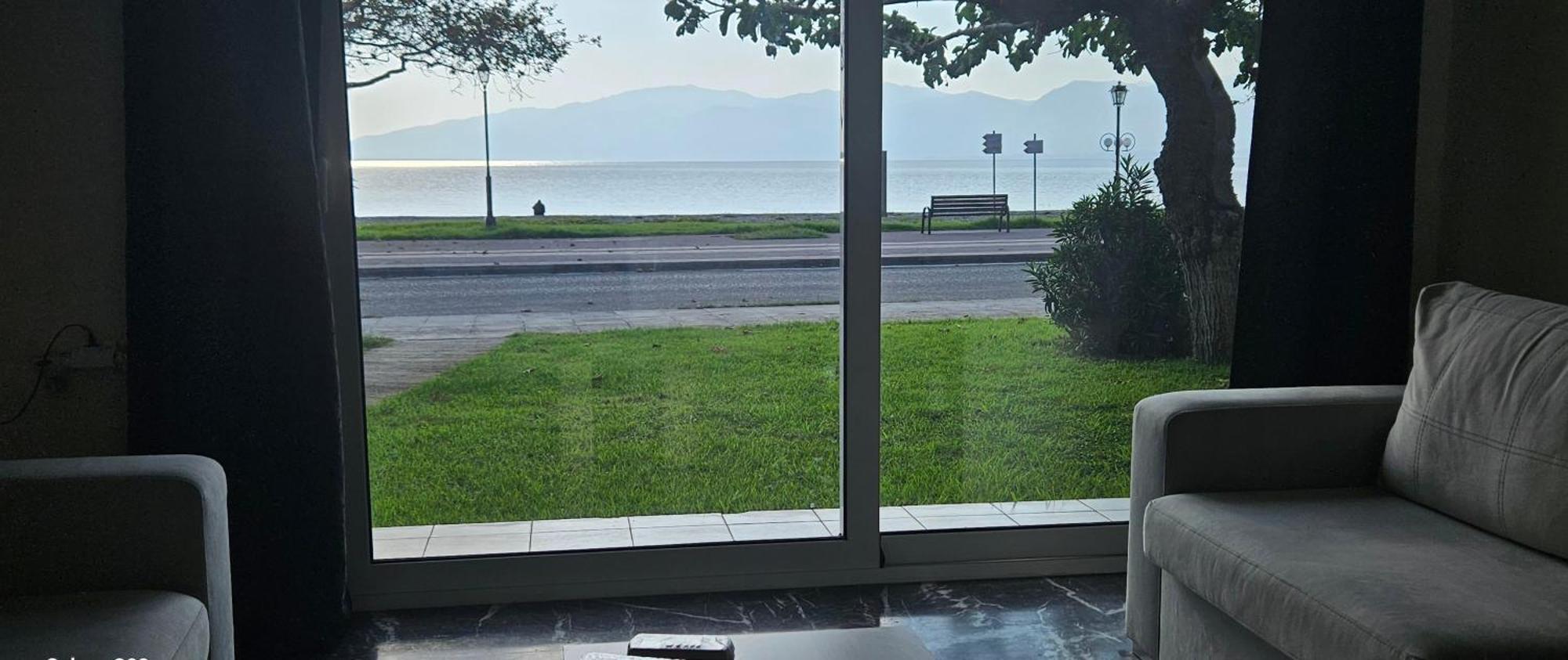 Nafpaktos Seaside Apartment المظهر الخارجي الصورة